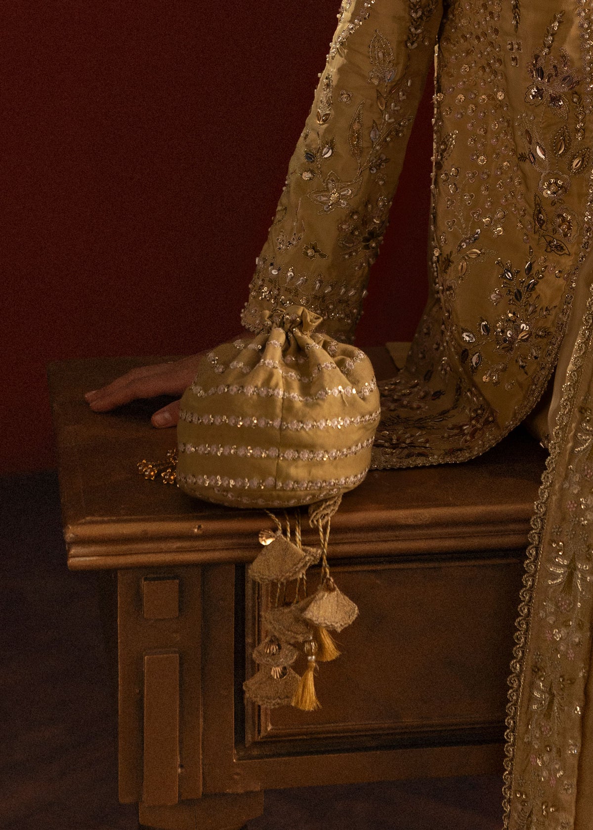 Amber Crown