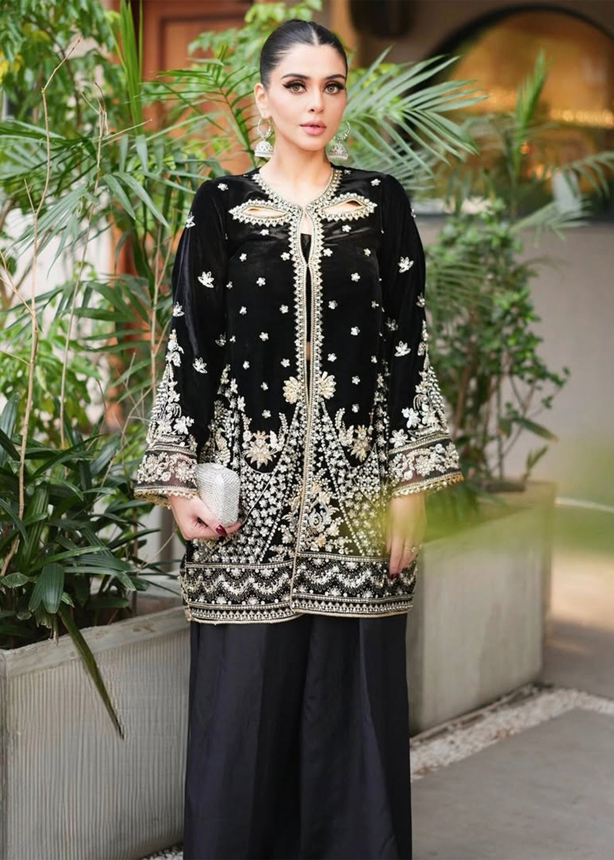Midnight Lush 1 - Rida Khawar