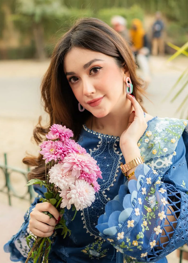 Sapphire Flora - Momina Faiq Bajwa