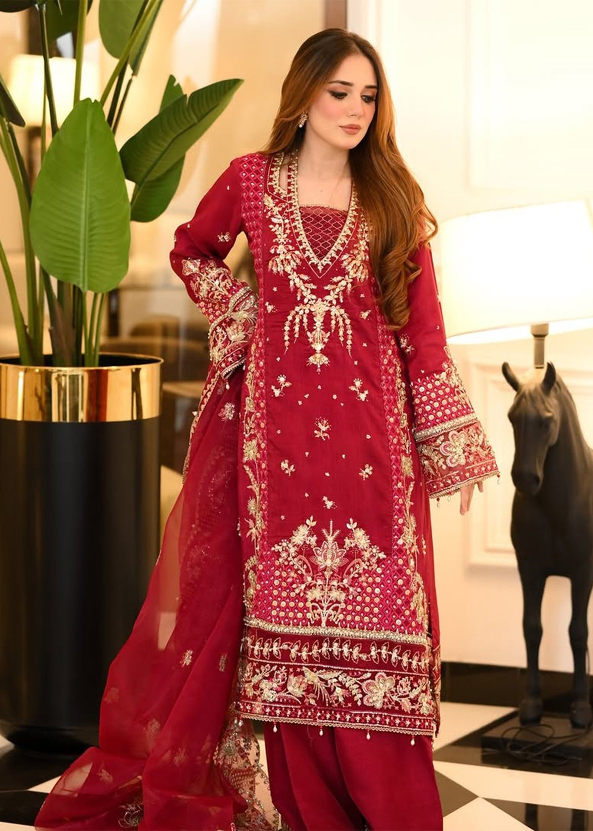 Scarlet Dream - Syeda Zahra Raza